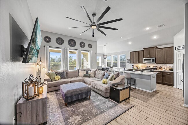 Building Photo - 126 Polar Bear Trl