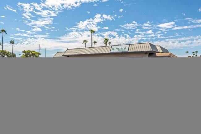 Building Photo - 650 S Arrowwood Way