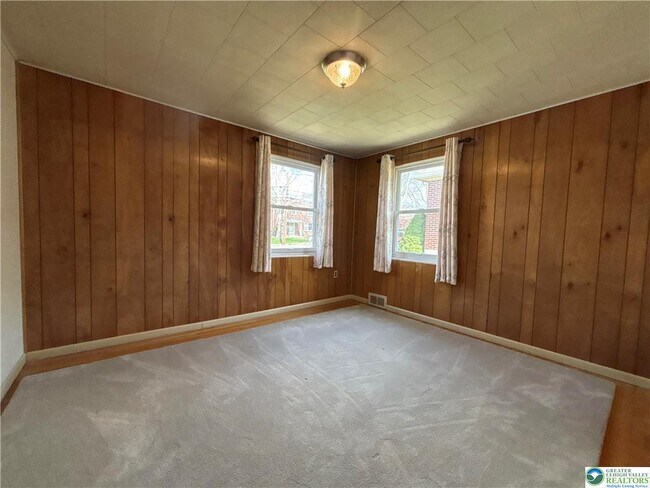 Building Photo - 662 Minor St