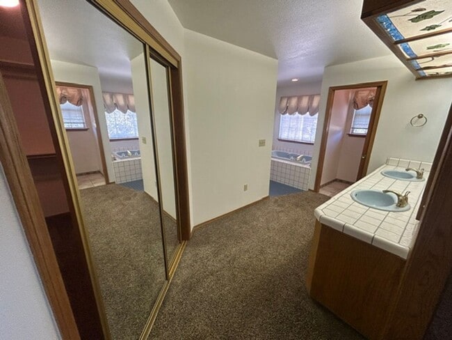 Building Photo - 3 Bedroom 2 Bathroom with a Bonus Room and Pool in the El Diamante School District!