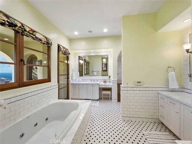 Building Photo - 1131 Emerald Bay