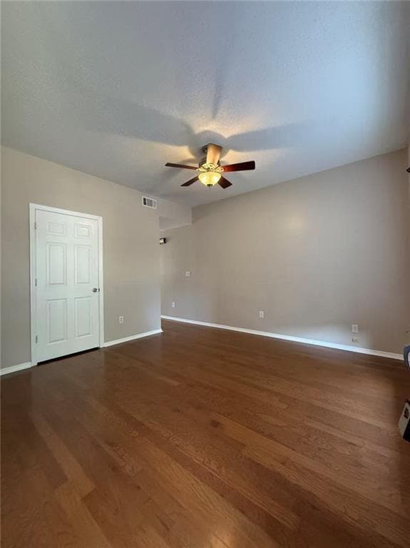 Building Photo - 10535 Willow Meadow Cir