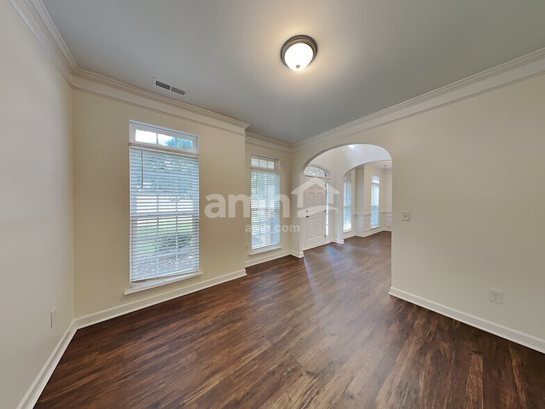 Building Photo - 12102 Hampton Place Dr