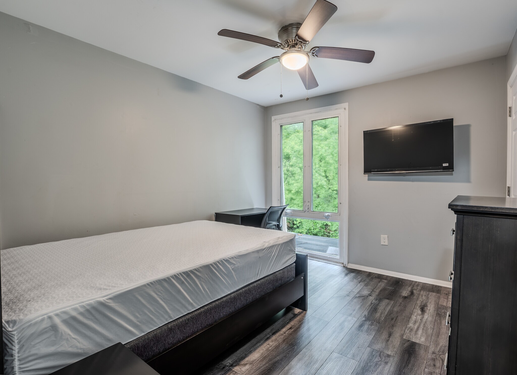Bedroom - 2395 Yarmouth Ct
