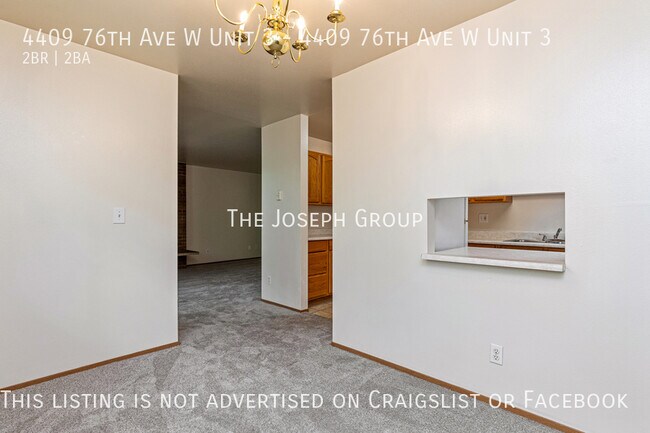 Building Photo - Spacious 2 bed/1.5 bath in University Place