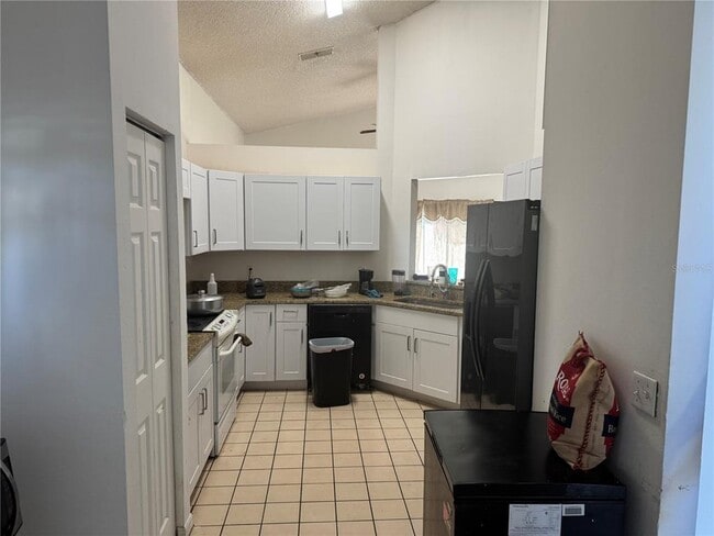 Building Photo - 2231 Blue Sapphire Cir