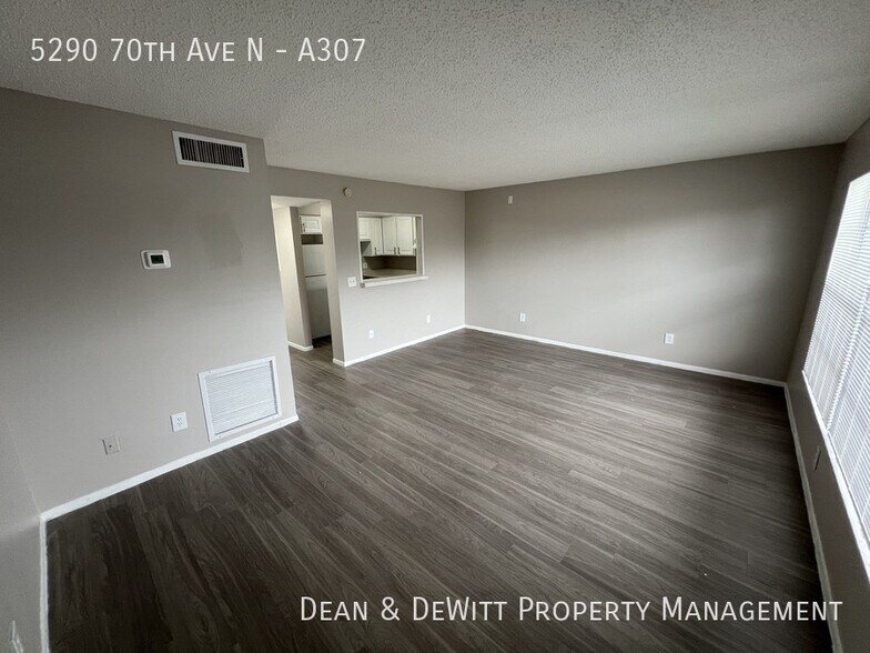 Building Photo - 1 Bed/1 Bath - Unit A307