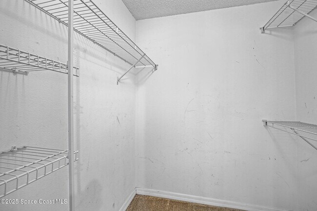 Building Photo - 411 Oceanside St