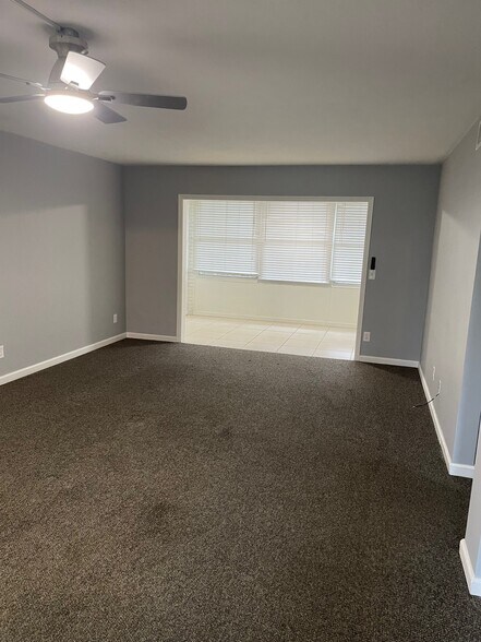 Building Photo - 677 Royal Palm Blvd