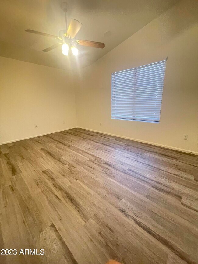 Building Photo - 3827 W Runion Dr