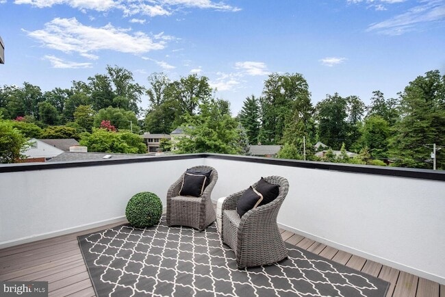 Building Photo - 5805 Massachusetts Ave