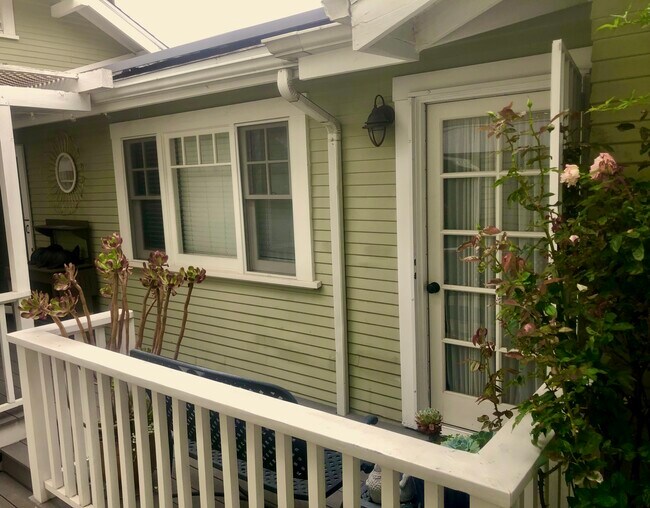 Exterior - 840 N Ogden Dr