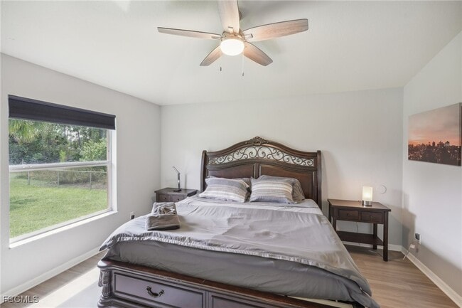 Building Photo - 940 Belmont St E