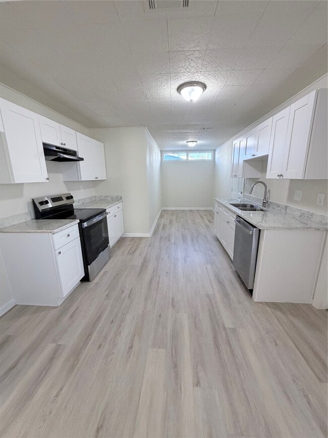 Building Photo - 1003 Linden