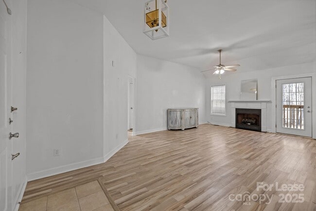 Building Photo - 285 Eagle Creek Road