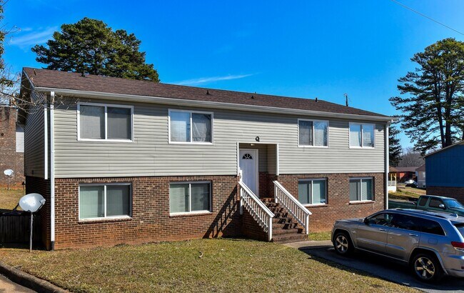 Primary Photo - 3139 Longbow Dr