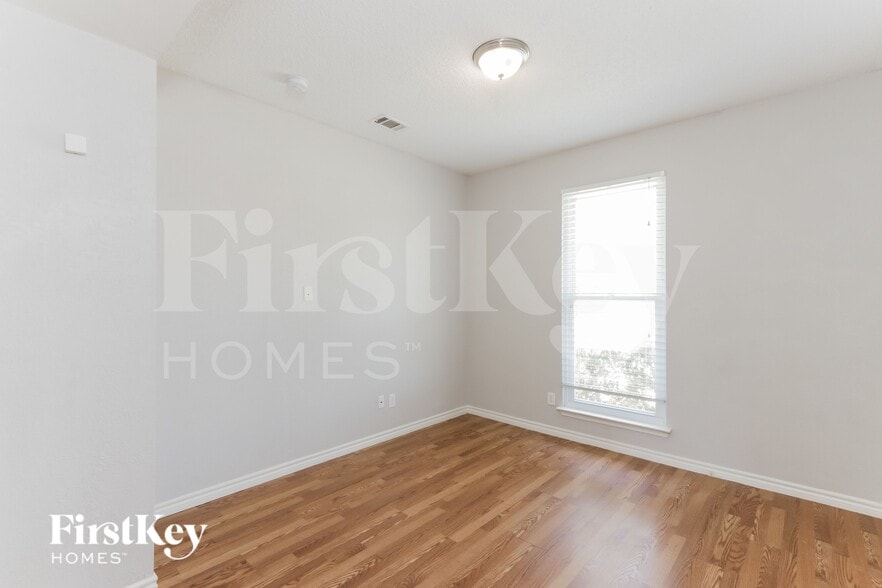 Building Photo - 1027 Sea Shell Dr