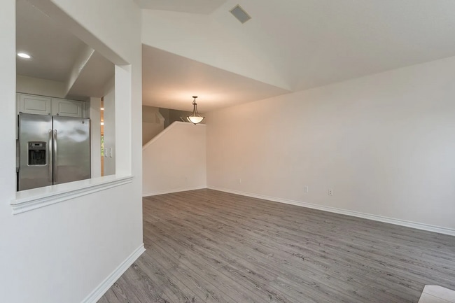 Building Photo - Charming Sherwood Home for Lease – 3 Bed /...
