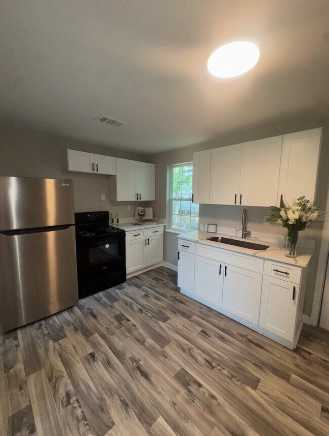 Building Photo - Kentucky Duplex