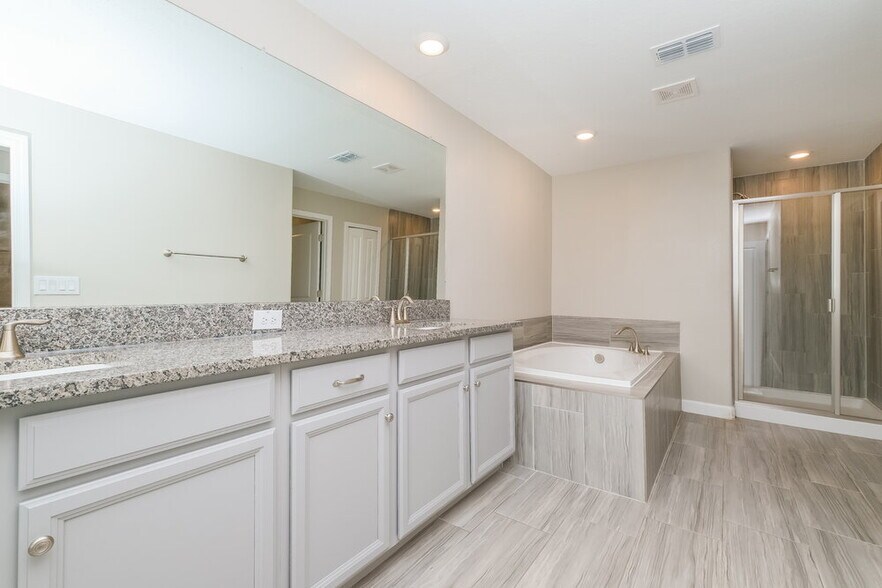 Building Photo - 17454 Radiant Shine Way