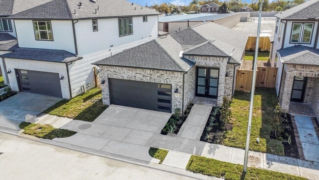 Building Photo - 4352 Avron Dr