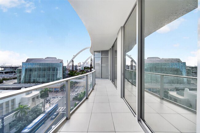 Building Photo - 1400 Biscayne Blvd