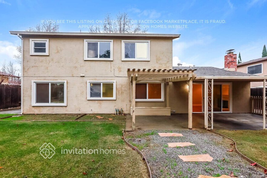 Building Photo - 160 Lakehurst Dr