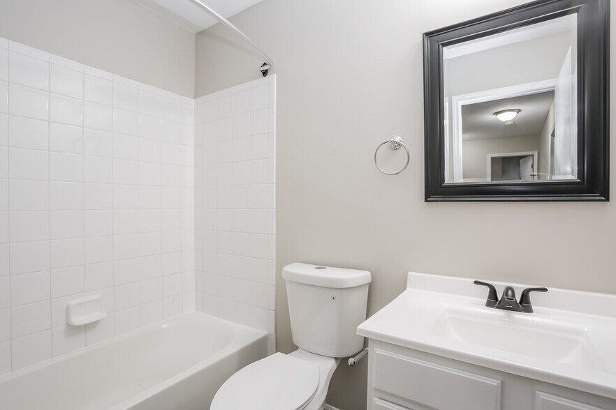 Building Photo - 3787 Pendent Ln