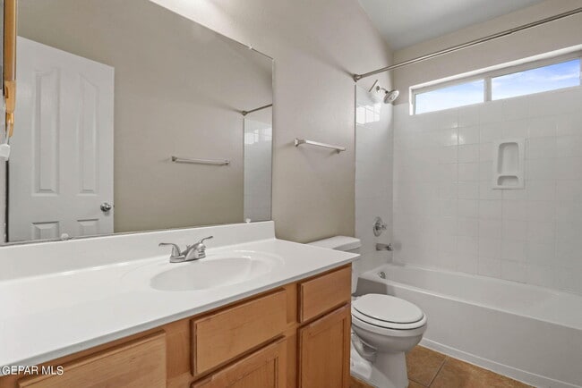 Building Photo - 10822 Elise St