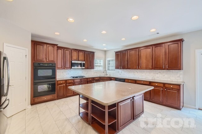 Building Photo - 1524 Montauk Point