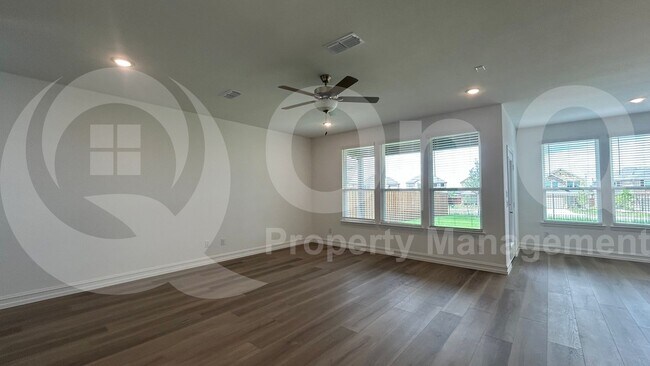 Building Photo - 244 Kistler Dr