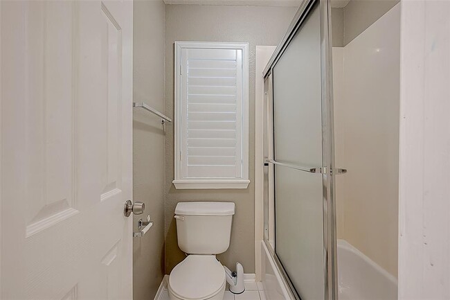 Building Photo - 1419 Kyle Hill Ln