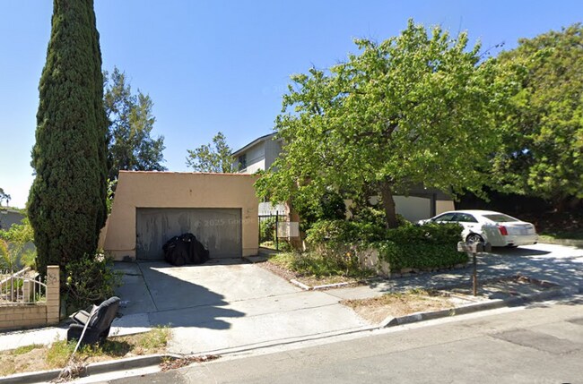Primary Photo - 3951 Marvin St