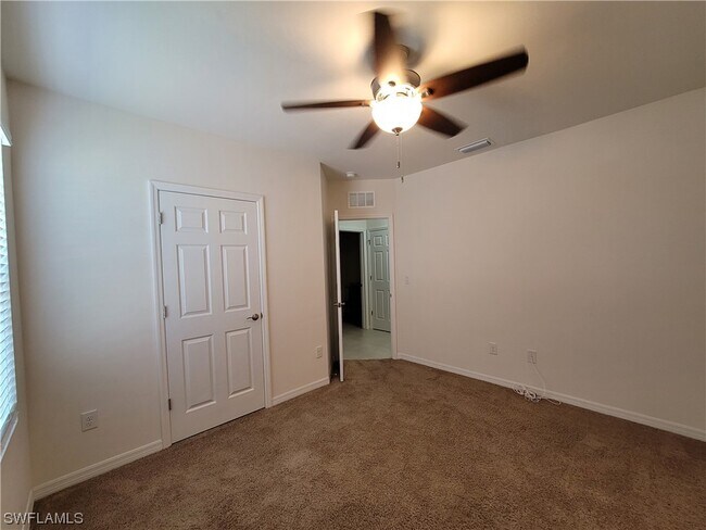 Building Photo - 1230 NW 19th St