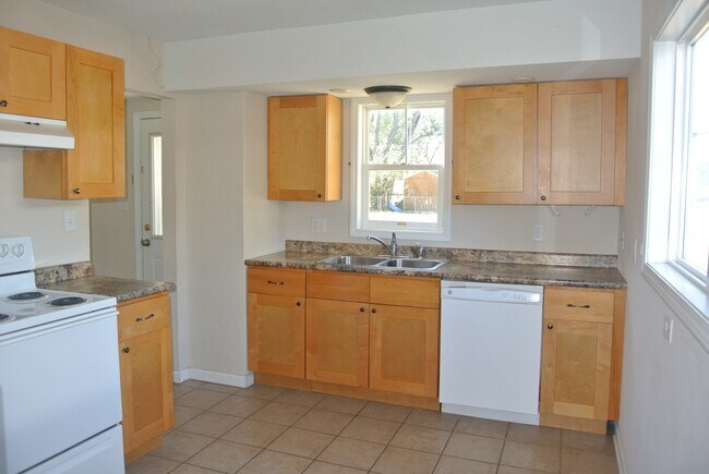 Building Photo - 109/111 21st St NW