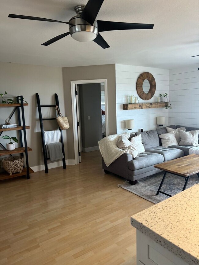 Building Photo - Breathtaking Oceanview Retreat: Exquisite ...