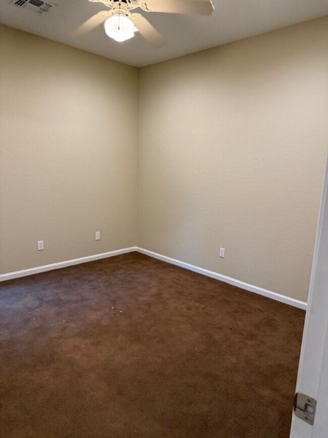 Building Photo - Flag Homes - 057