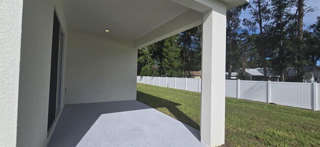 Building Photo - 7501 SW 107th Ln