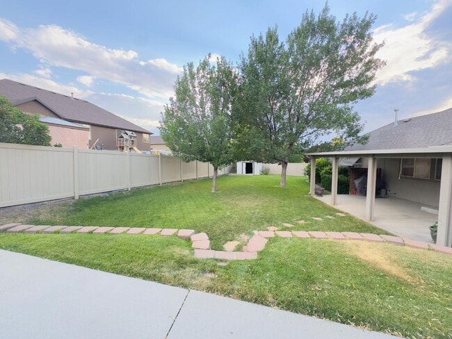 Building Photo - 207 S 50 W