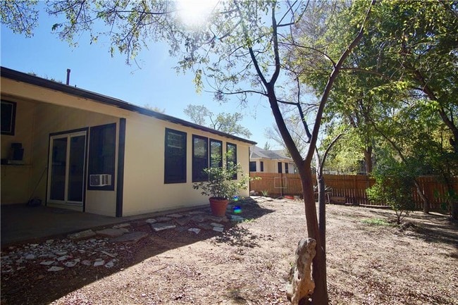 Building Photo - 4814 Walden Cir