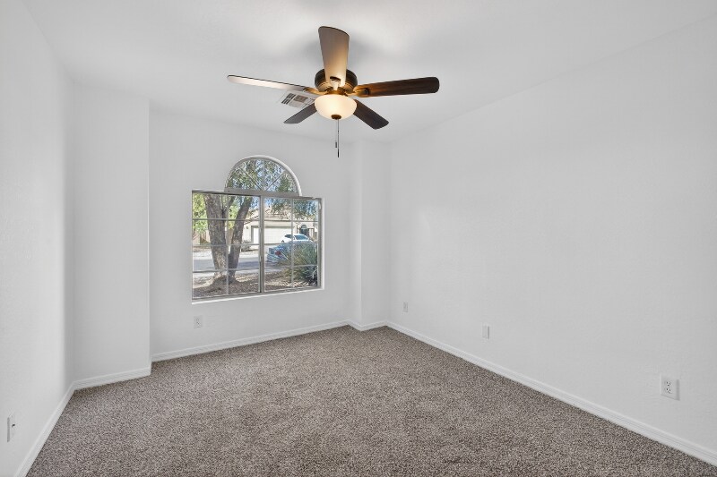 Building Photo - 2130 Sabino Ln