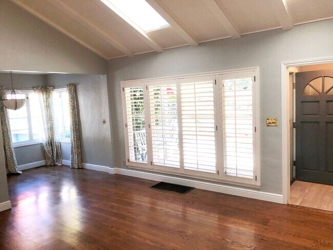Building Photo - Montclair Hills Retreat w/ In-law Unit