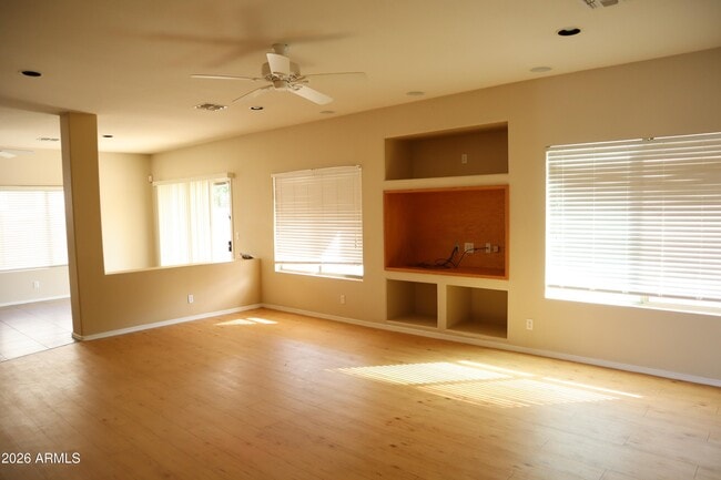 Building Photo - 9465 E Lompoc Ave