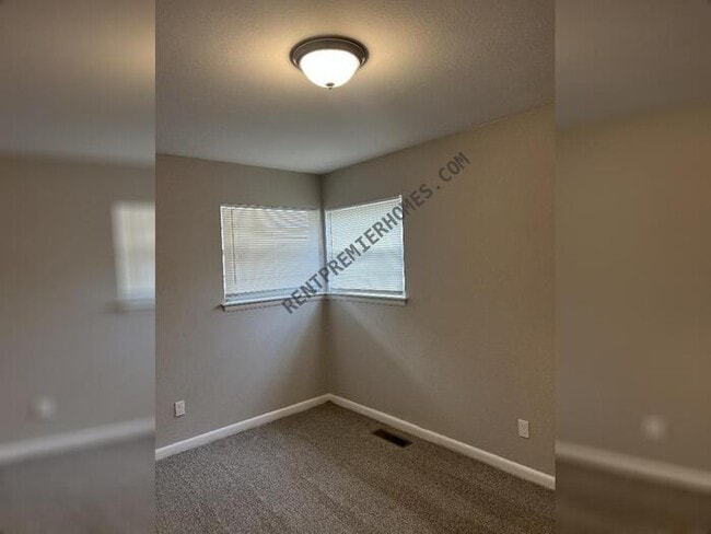 Building Photo - 4406 NW 54th St