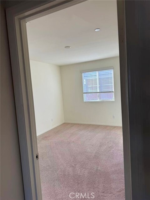 Building Photo - 3165 E Olympic Dr