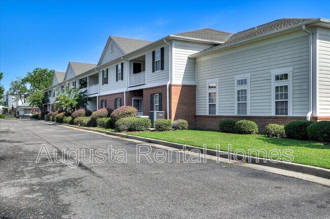 Building Photo - 1425 Lee Beard Way