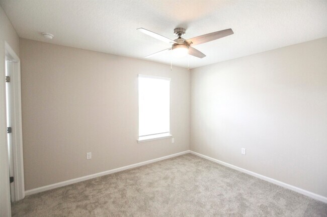 Building Photo - 57 Mustard Hl Ct