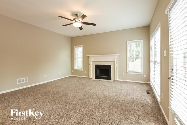 Building Photo - 3326 Poplar Ridge Dr