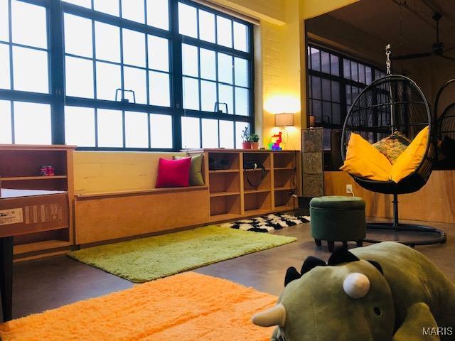 Building Photo - 701 N 15th St