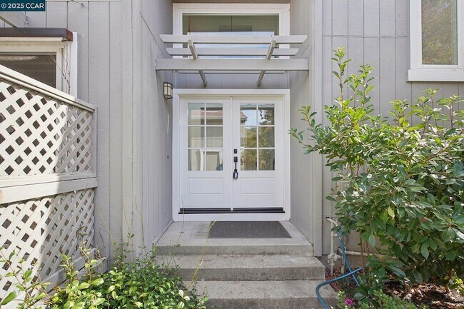 Building Photo - 119 Cypress Point Way